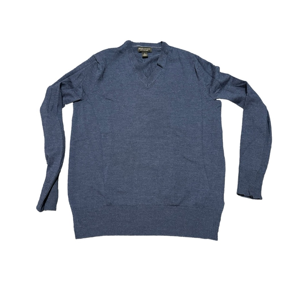 Banana Republic Men’s V-neck Merino Wool Sweater. Steel Blue. Size L. EUC